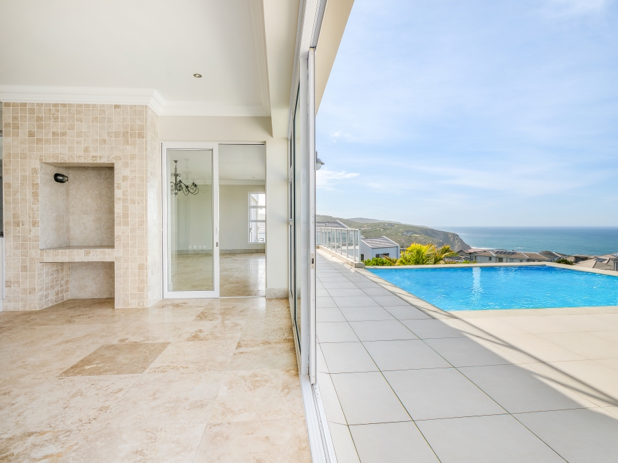 5 Bedroom Property for Sale in Pezula Golf Estate Western Cape
